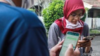 Saat ini, keduanya menjalankan bisnis dengan jejaring sosial media dan whatsapp.