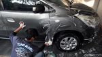Jasa Cuci Mobil Pasangan Tuna Rungu yang Viral di Tangerang
