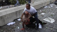 Ledakan ini disebabkan bahan kimia amonium nitrat. PM Lebanon, Hassan Diab, mengatakan ada sekitar 2.750 ton amonium nitrat tersimpan di gudang lokasi ledakan besar Beirut. Hassan menyebut pengiriman bahan pemicu ledakan itu tersimpan di gudang selama 6 tahun.