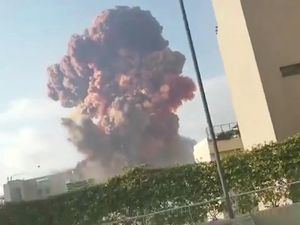 Pihak Militer Lebanon Selidiki Ledakan Beirut, 16 Staf Pelabuhan Ditahan