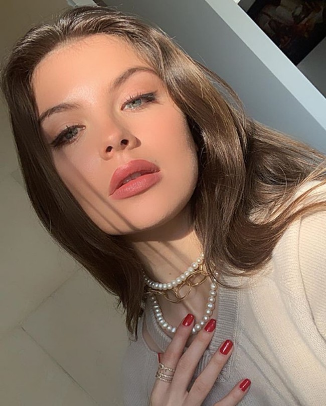 Maya Reaidy yang seorang vegetarian dalam wawancara dengan majalah Femme mengaku mengagumi sosok Amal Clooney. Seperti Amal, dia juga ingin berjuang menegakkan hak seorang wanita. Foto: Instagram @mayareaidy