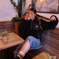 Dilansir The Tab, Missy Keating telah dikontrak oleh agensi modeling Dublin, 1st Options. Selain itu, pemilik nama asli Marie ini juga dikenal sebagai selebgram. Tak jarang ia kedapatan menjadi model untuk sejumlah brand yang mensponsori. Foto: Instagram @missyykeating