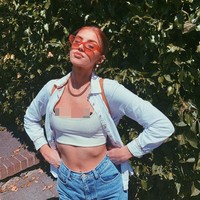 Tak hanya menjual wajah cantik, Missy juga mulai merambah dunia akting. Di halaman IMDb-nya, wanita cantik tersebut terdaftar penah membintangi tiga film yakni Dark Touch, The Sea, dan The Library. Foto: Instagram @missyykeating