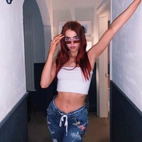 Punya ayah seorang penyanyi, Missy mengaku senang bisa ikut keiika kecil. Aku adalah Missy dan aku tetap Missy. Ketika kecil, aku sering berada di banyak tempat, ikut tur dengan ayahku. Itu bukan kehidupan anak kecil yang normal tentunya. Aku ingat ulang tahunku ke delapan di O2 di London. Aku pikir itu adalah Selamat Ulang Tahun Untukku Foto: Instagram @missyykeating