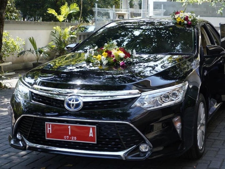Mobil dinas Wali Kota Semarang Toyota Camry Mobil dinas Wali Kota Semarang Toyota Camry