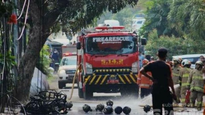 Motor Tukang Tabung Gas Terbakar di Jaktim