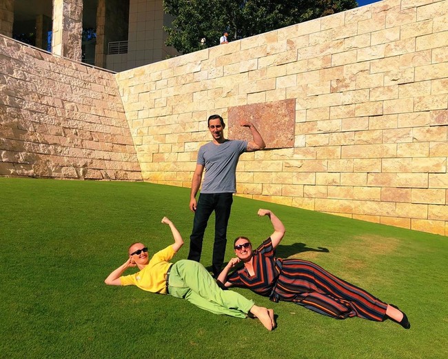 Poliamori adalah hubungan yang melibatkan lebih dari dua orang. Biasanya pasangan pertamanya sudah menyetujui hubungan tersebut, dan sama-sama penganut open relationship.  Foto: Instagram