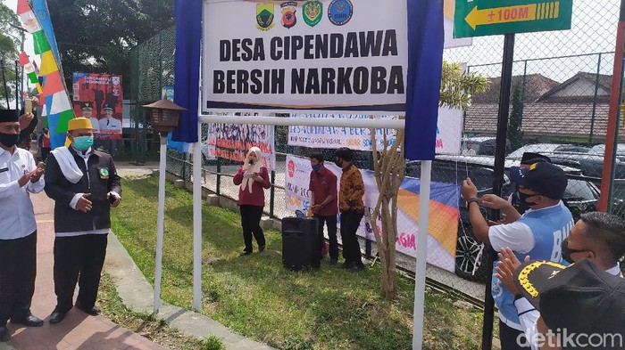 Pemkab dan BNNK Cianjur bentuk desa bersih narkoba
