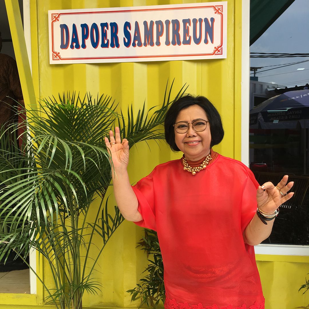 Sisca Soewitomo Gantung Panci