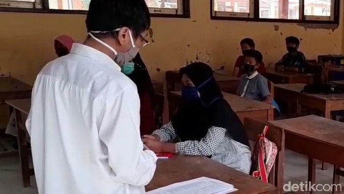 SMP Negeri 2 Jatibarang, Brebes, gelar pembelajaran tatap muka, Rabu (5/8/2020).