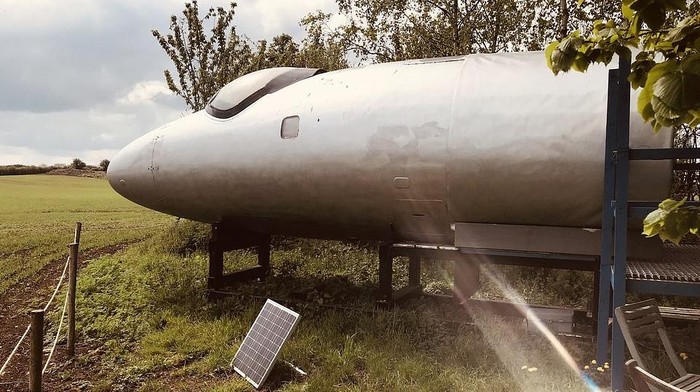The Sky Cabin Pesawat nuklir tahun 1950-an diubah jadi penginapan airbnb