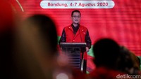 Menteri Sosial Juliari Batubara menghadiri Workshop Penguatan Agen Perubahan dalam rangka Reformasi Birokrasi Kementerian Sosial di Kota Bandung, Jawa Barat, Rabu (5/8/2020).