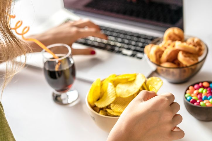 5 Kebiasaan Makan Ini Bisa Perlemah Daya Tahan Tubuh