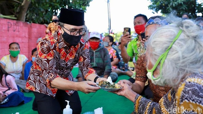 bupati anas