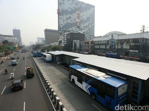 Malam Tahun Baru, Ini Jadwal Operasi TransJakarta, KRL dan MRT