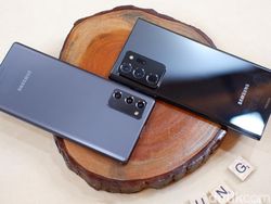 Menggenggam Galaxy Note 20 dan Note 20 Ultra Harga Belasan Juta