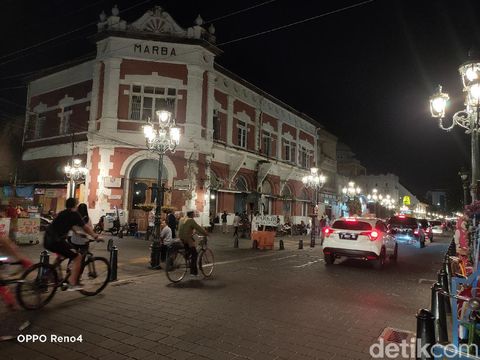 Hasil Foto Oppo Reno4 di Kota Lama Semarang