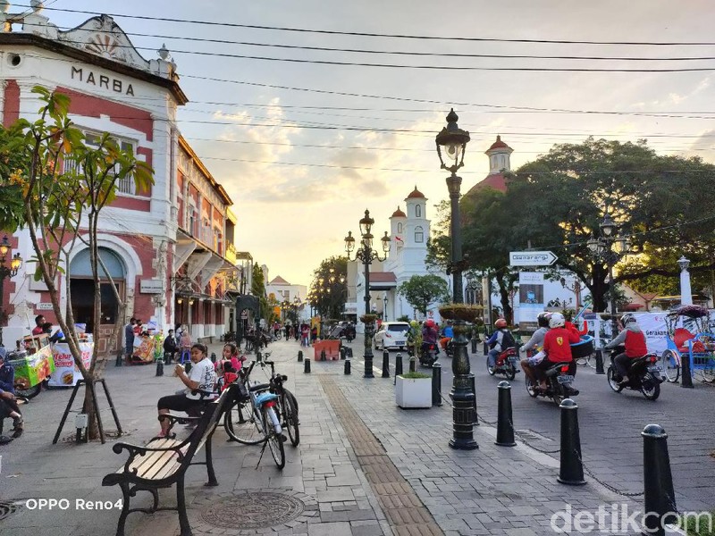 Hasil Foto Oppo Reno4 di Kota Lama Semarang