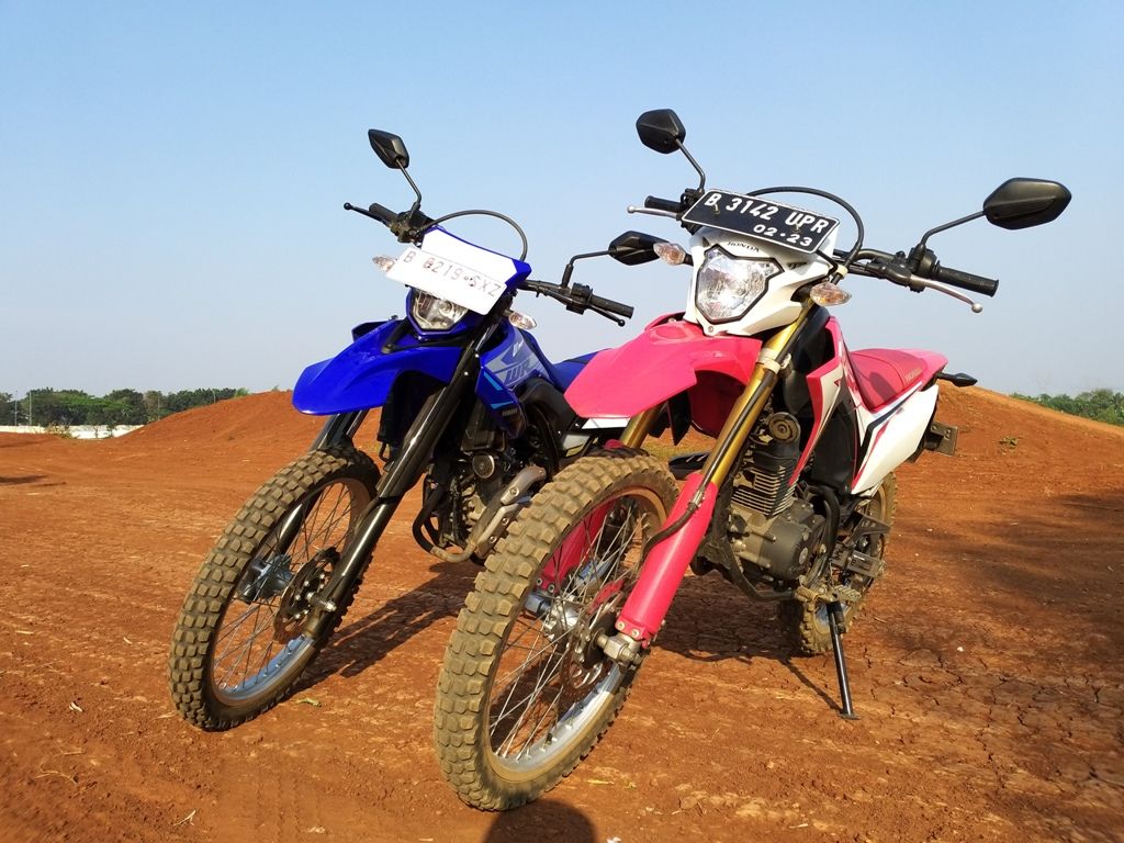 Adu Performa Honda CRF150L Vs Yamaha WR155R