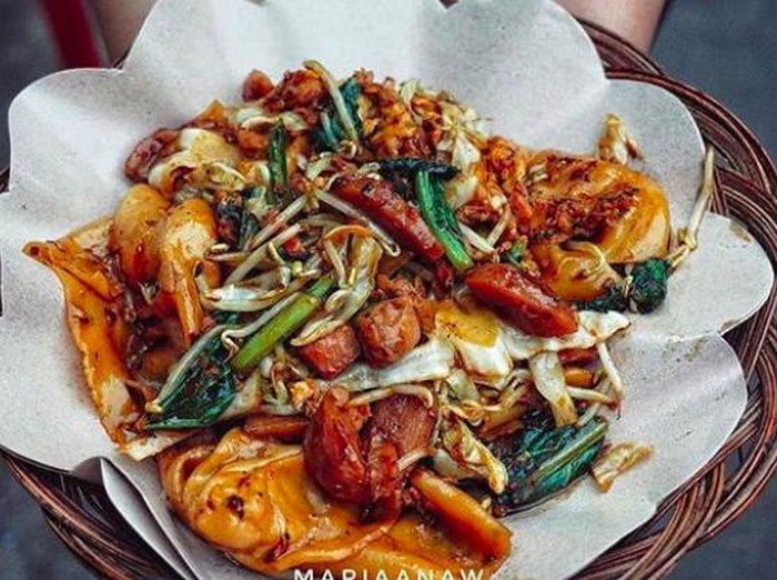 Jajan Asinan Betawi hingga Tahu Gejrot di Sini Jajan Asinan Betawi hingga Tahu Gejrot di Sini