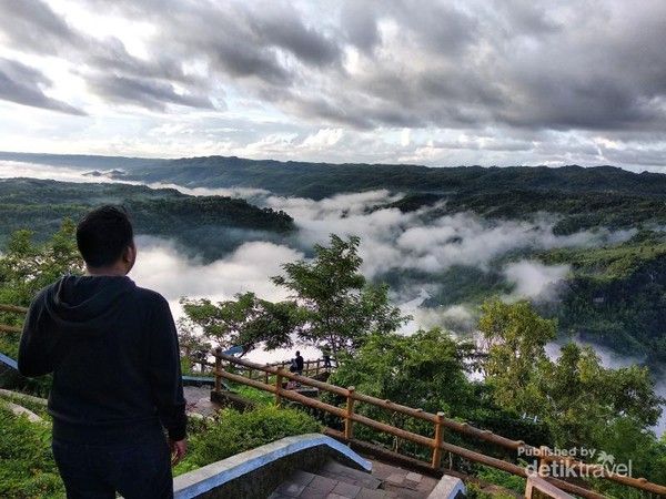 Kebun Buah Mangunan negeri di atas awan yogyakarta