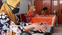 Proses pengajaran online dilakukan karena masih masa PSBB.
