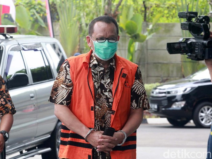 Eks Sekretaris Mahkamah Agung (MA) Nurhadi kembali diperiksa penyidik KPK. Nurhadi menjadi tersangka terkait suap dan gratifikasi penanganan perkara di MA.