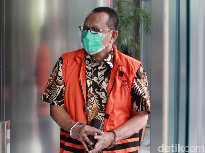 Eks Sekretaris Mahkamah Agung (MA) Nurhadi kembali diperiksa penyidik KPK. Nurhadi menjadi tersangka terkait suap dan gratifikasi penanganan perkara di MA.