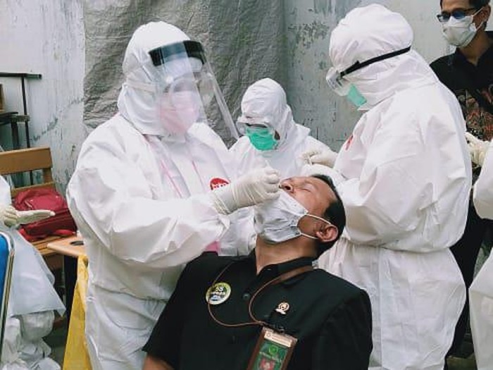 pegawai Pengadilan Agama Surabaya tes swab
