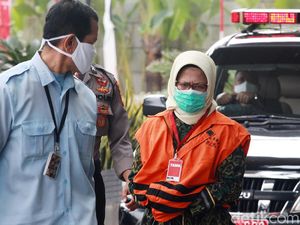 Pemeriksaan Lanjutan Desi Arryani di KPK