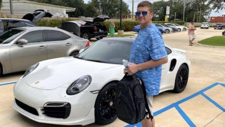 Pencuri Porsche 911 Turbo pakai Cek Palsu Beli Porsche 911 Turbo pakai Cek Palsu