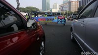 Menurutnya, di kawasan dengan kamera E-TLE tak ada penindakan secara manual agar tak terjadi duplikasi tilang. Agung Pambudhy/detikcom  