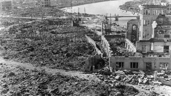 Dijatuhkannya bom atom di dua kota itu mengakhiri sepak terjang Jepang di Perang Dunia 2. Mereka menyerah pada 15 Agustus 1945. Foto: Getty Images
