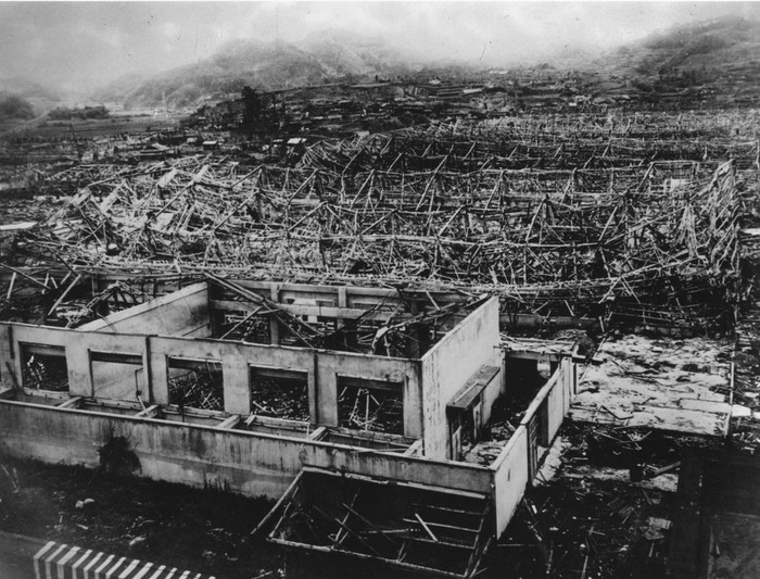 Tepat 75 tahun silam salah satu kota terbesar di Jepang, Hiroshima, jadi sasaran bom atom Sekutu. Diperkirakan ratusan ribu orang jadi korban dari serangan itu.