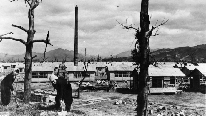 Potret Hiroshima Hancur Lebur Imbas Bom Atom 1945 Tepat 75 tahun silam salah satu kota terbesar di Jepang, Hiroshima, jadi sasaran bom atom Sekutu. Diperkirakan ratusan ribu orang jadi korban dari serangan itu.