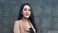 Vernita Syabilla saat ditemui di kawasan Trans TV, Kapten Tendean, Jakarta Selatan pada Kamis (6/5). Pool/Noel/detikFoto.