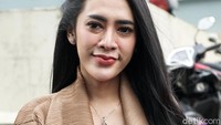 Vernita pun mengaku kondom tersebut bukan miliknya. Pool/Palevi S/detikFoto.