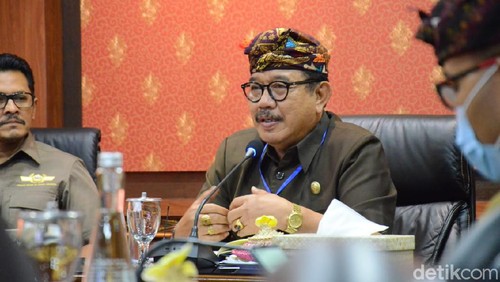 Wagub Bali Tjokorda Oka Artha Ardhana Sukawati Cok Ace