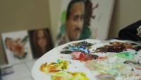 Disini terdapat beragam karya seperti seni lukis, seni patung, seni kriya dab buku sastra.
