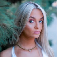 Kepada para followers di TikTok, Claudia Conway juga bertanya bagaimana caranya mendapatkan pengacara pro bono. Saat ditanya pengacara seperti apa yang dibutuhkannya, dia menjawab memerlukan pengacara keluarga. Foto: Instagram @ claudiamconway