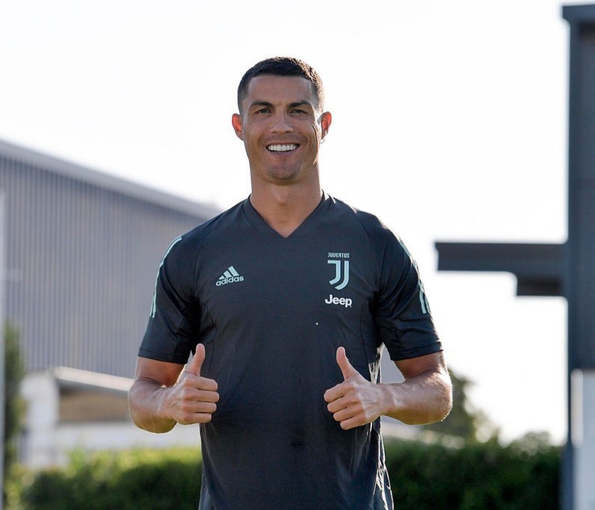 Rambut Baru Cristiano Ronaldo Jelang Liga Champions (Instagram/cristiano)