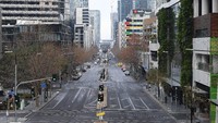 Akibatnya, pusat kota Melbourne menjadi sepi di siang dan malam hari, seperti sebuah kota yang mati.