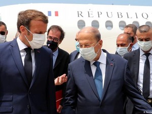 Demonstran di Beirut Minta Presiden Prancis Lengserkan Pemerintah Lebanon