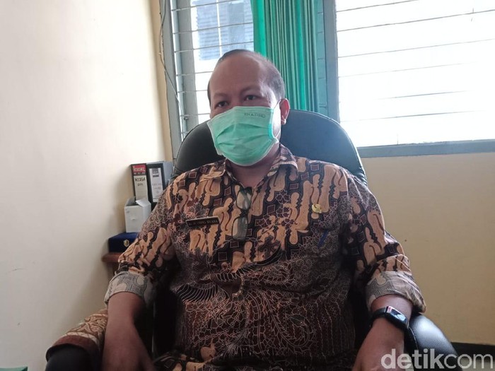 Dinkes Jombang mengaudit kasus ibu melahirkan sendiri di Rumah Sakit Pelengkap Medical Center (RS PMC). Audit maternal perinatal (AMP) tersebut fokus pada kematian bayi yang dilahirkan.