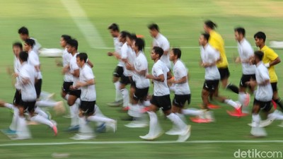 Dua Kali Ditunda, Timnas Akhirnya Merumput Lagi