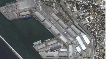 Selain Planet Labs, Maxar juga membagikan foto dampak ledakan di Lebanon yang ditangkap oleh satelit observasi miliknya. Foto: Maxar.com