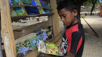 Kebun Baca yang dibangun itu bertujuan untuk memberikan kesempatan kepada anak-anak di desa itu tetap rajin membaca saat masih diterapkan belajar dari rumah akibat pandemi COVID-19.