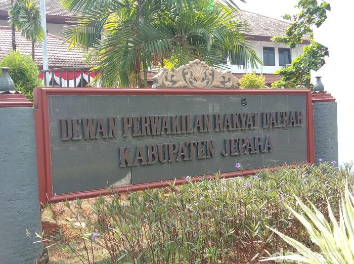 Kantor DPRD Jepara, Jumat (7/8/2020).
