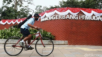Merah Putih Hiasi Kawasan GBK Sambut Hari Kemerdekaan