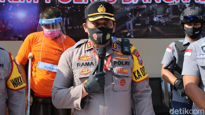 Kepala Sekolah Lecehkan Guru TK di Ruangannya, Tarik Bajunya hingga Robek
